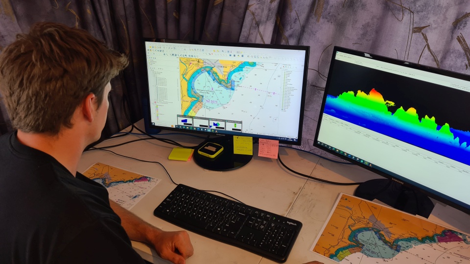 After all that data is collected, hydrographic surveyors use software to turn the data into maps and charts we can understand. Image: LEARNZ.