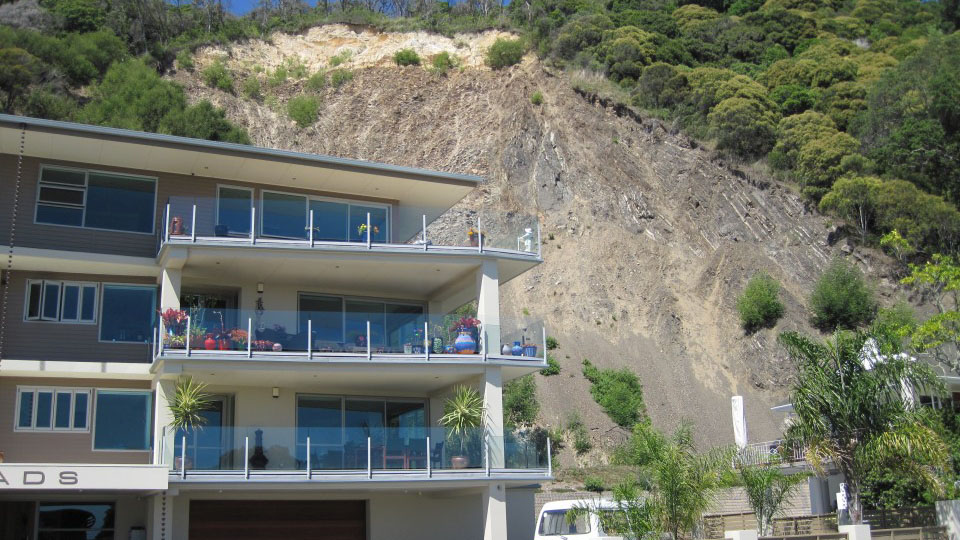 Landslides | ngā horo whenua