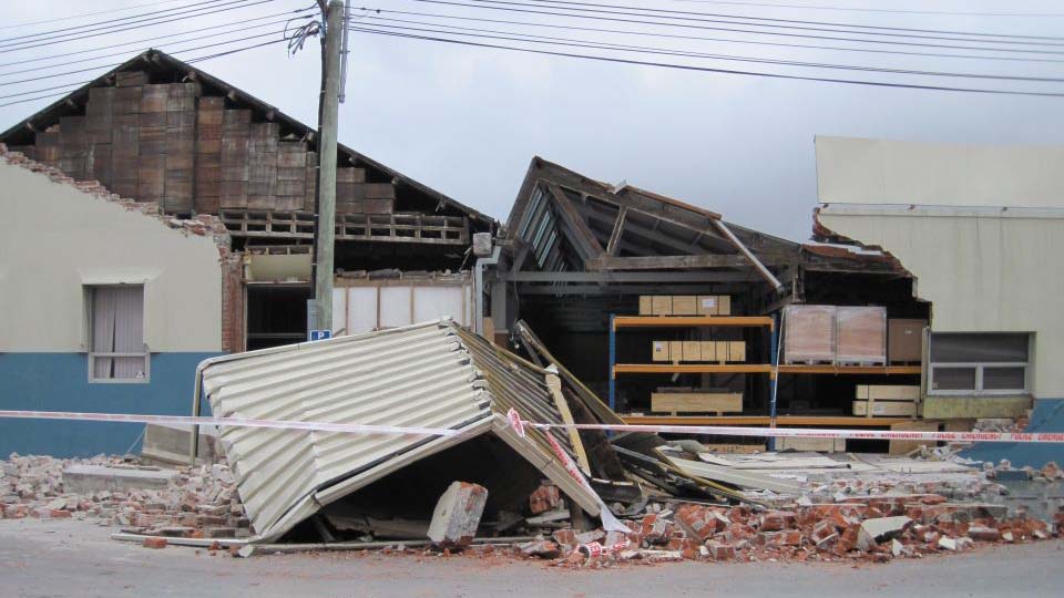Earthquakes | ngā rū whenua & tsunami | ngaru taitoko