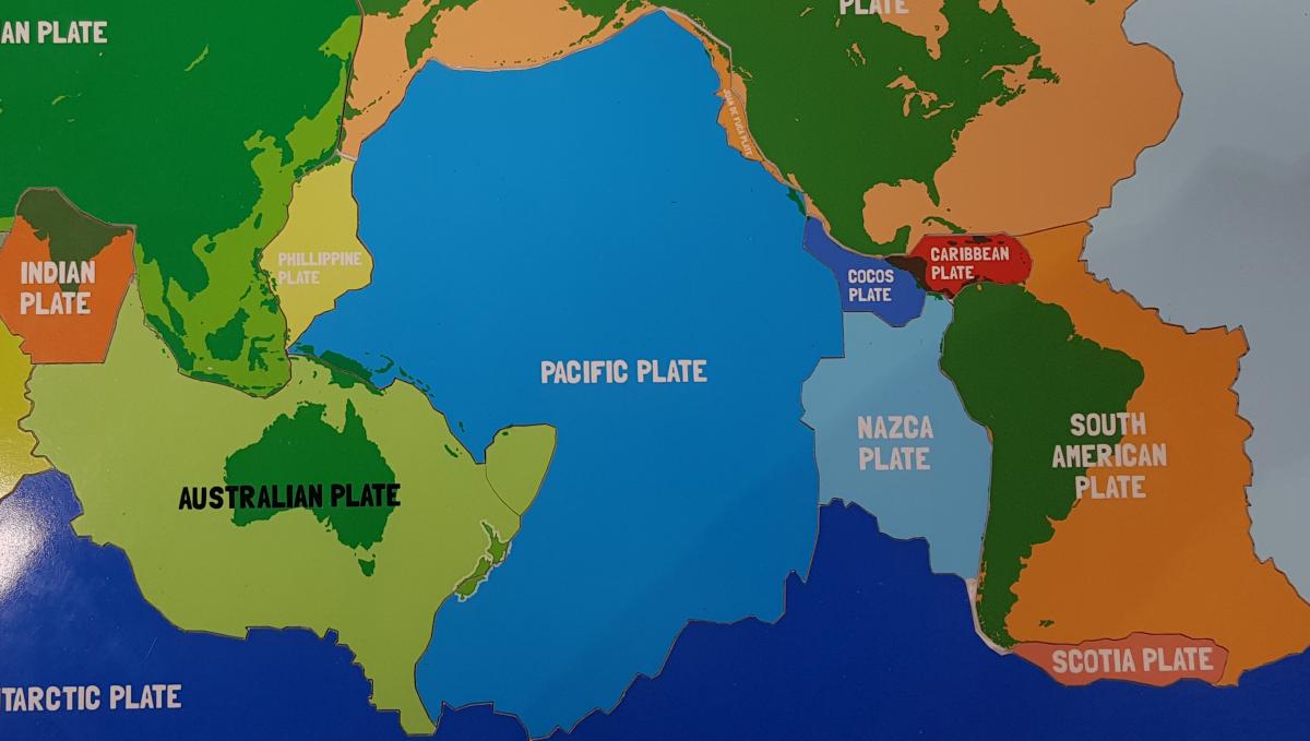 Movement of the Australian and Pacific tectonic plates can cause earthquakes, build mountains, and fuel volcanic activity. Image: LEARNZ.