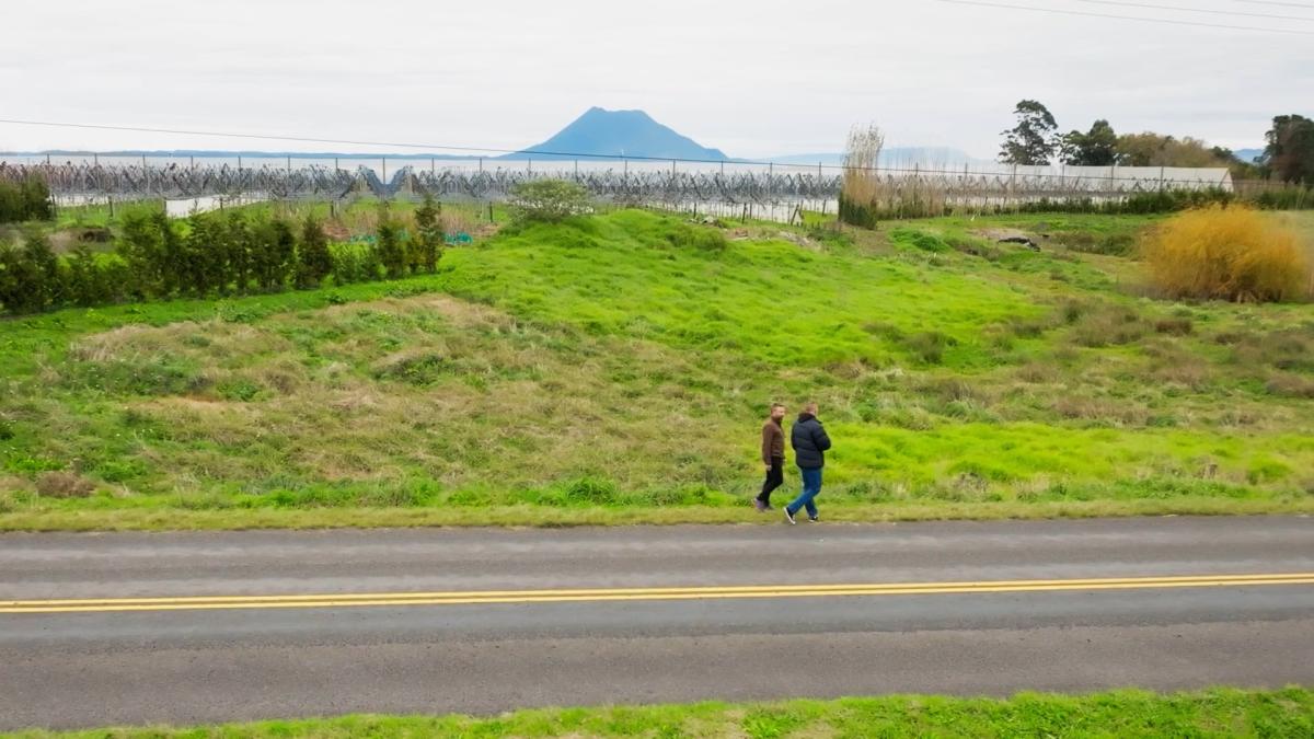 Explore the field trip videos Explore the field trip videos